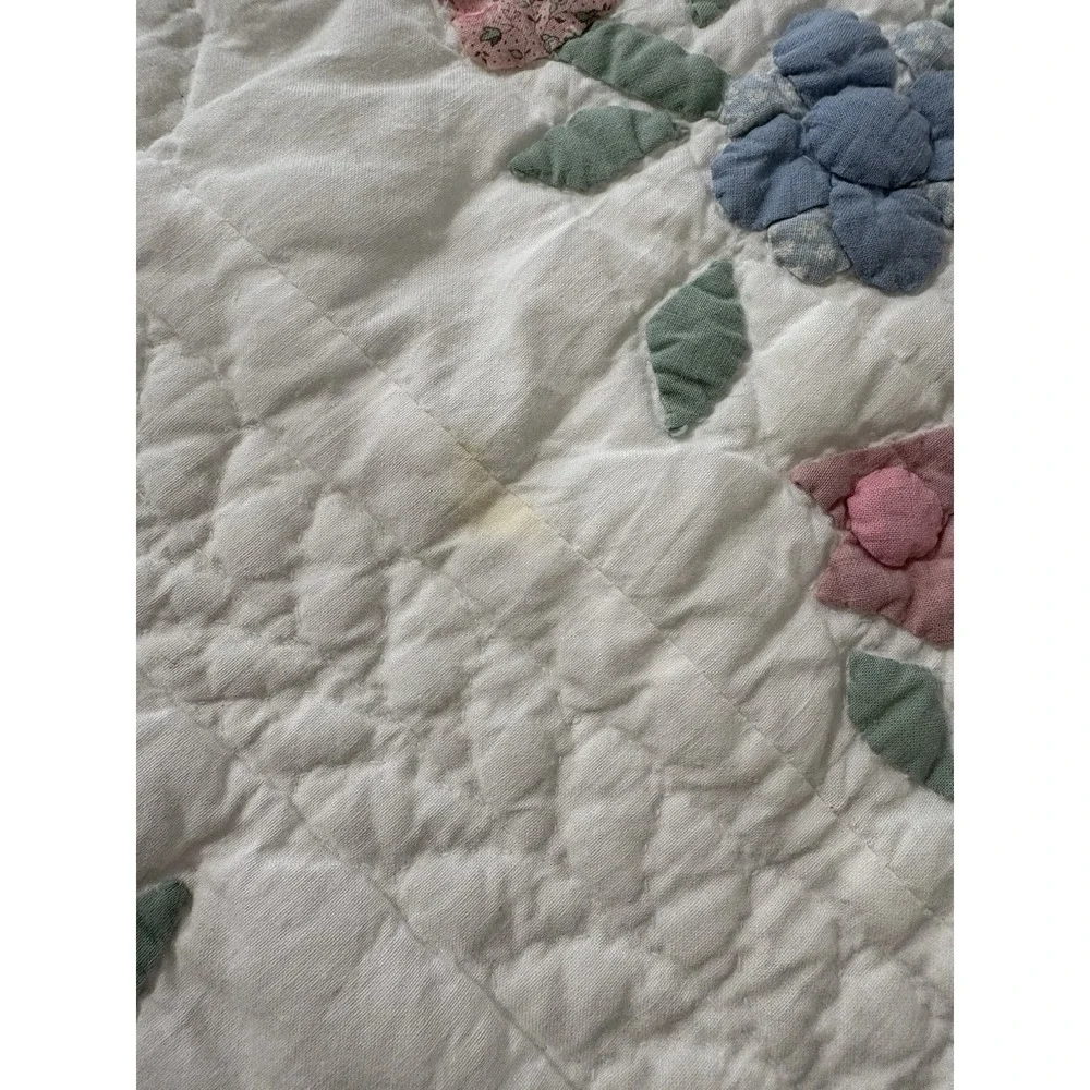 Vintage‎ Arch Cotton Handmade Appliqued Floral Quilt Pastel Colors Twin Cottage